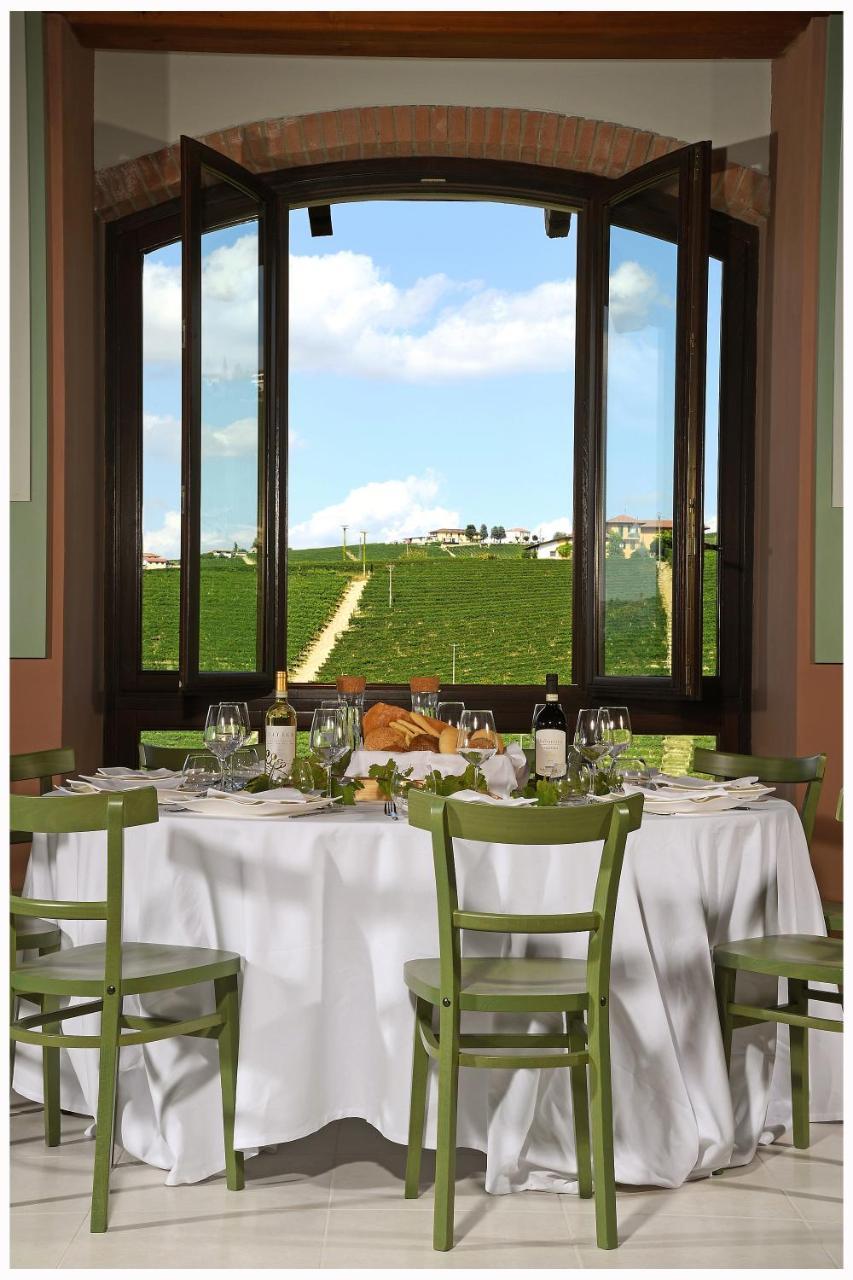 Panoramic Villa Garassino - Country Rooms And Fine Restaurant Treiso Extérieur photo