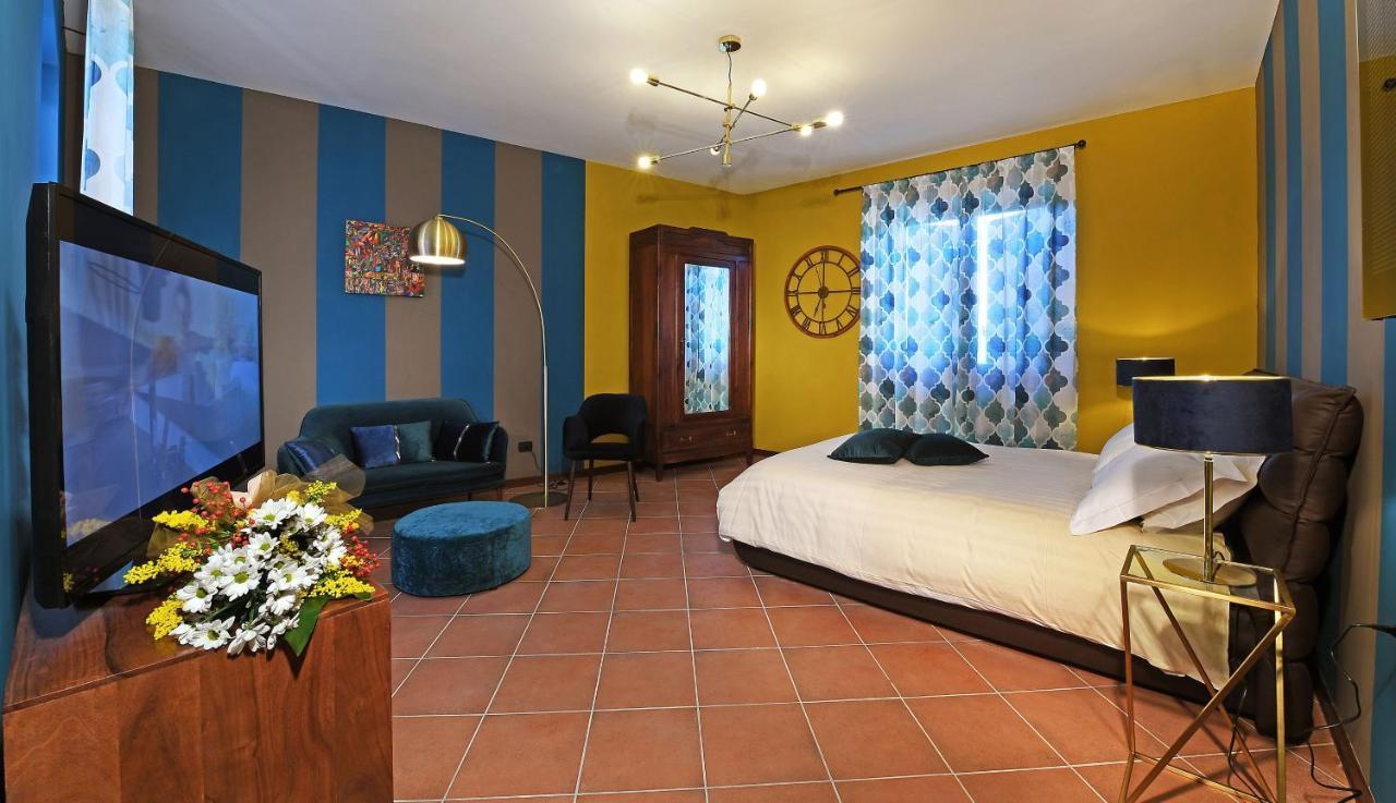 Panoramic Villa Garassino - Country Rooms And Fine Restaurant Treiso Extérieur photo