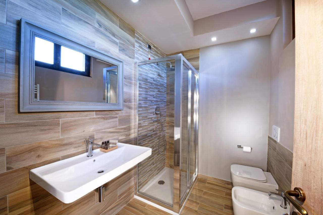 Panoramic Villa Garassino - Country Rooms And Fine Restaurant Treiso Extérieur photo